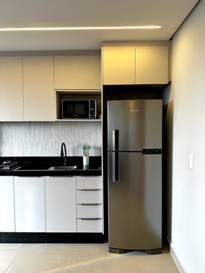 Micro-ondes, plaque de cuisson