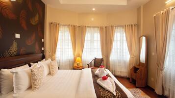 ๋๋ธ๋ฃธ | ์ฑ
์, ๋
ธํธ๋ถ ์์
๊ณต๊ฐ, ๋ฌด๋ฃ WiFi