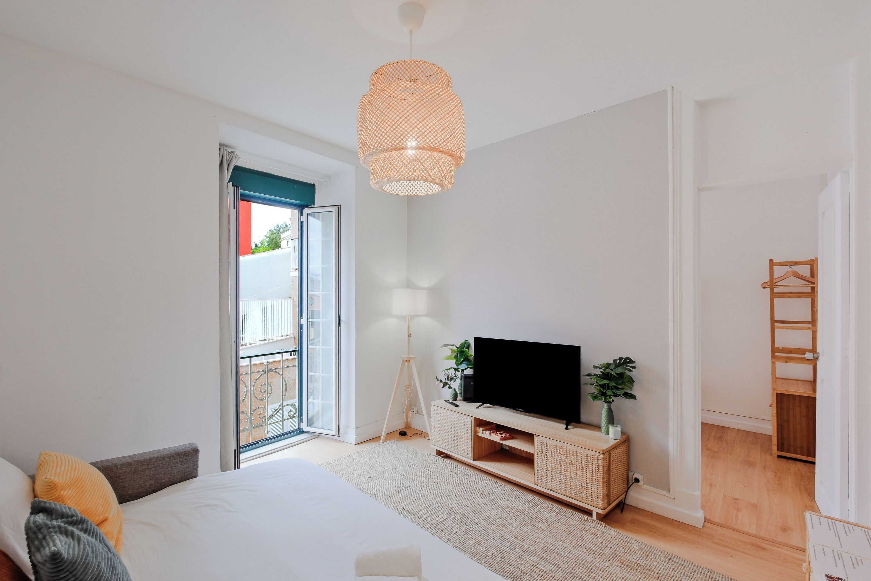 2 dormitorios, tabla de planchar con plancha, Internet y ropa de cama