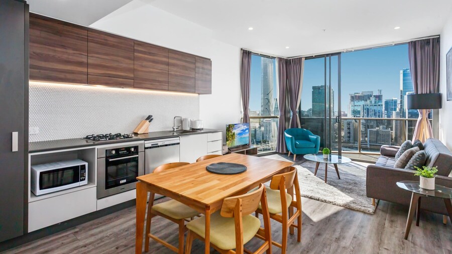 River-view Unit With Rooftop Pool Near Museums