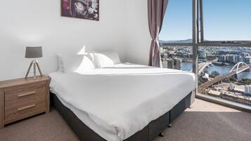 Apartment | 1 bedroom, iron/ironing board, bed sheets