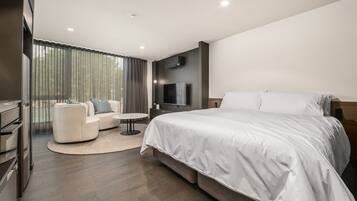 Casa | 1 habitación y tabla de planchar con plancha