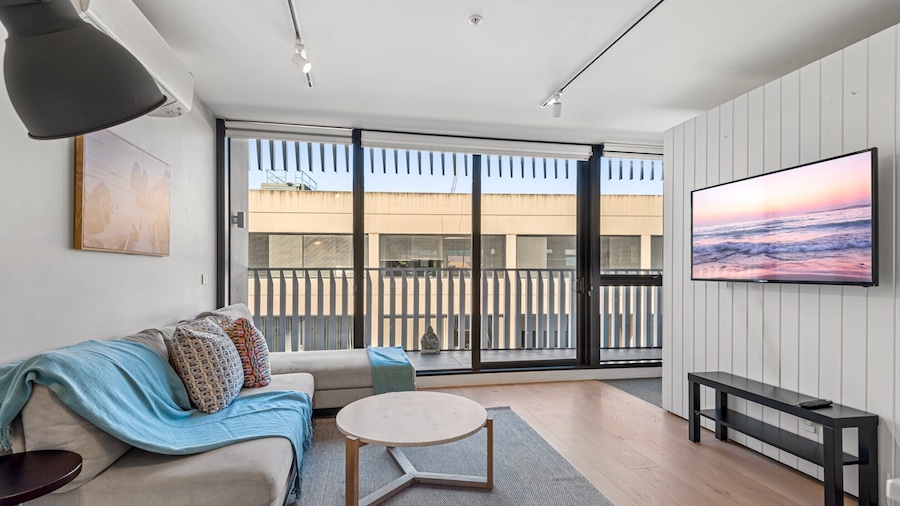 Sleek South Melbourne Pad, 1-bed by Albert Park