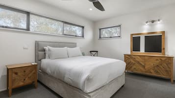 Apartment | 3 bilik tidur, seterika/papan seterika, cadar katil