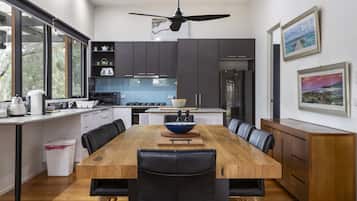 Apartment | Tempat makan