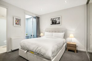 Apartment | 1 bedroom, iron/ironing board, bed sheets