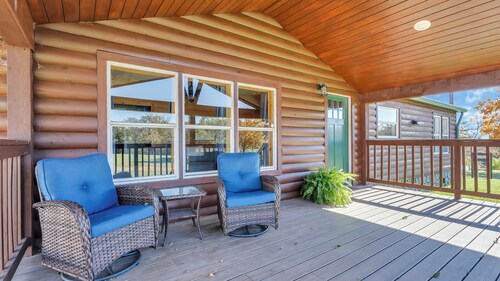 Caddo Points Retreat- Private 40 acres