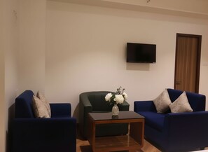 Junior Suite, City View | Living area - Hotel Vintage Classic (Coimbatore)
