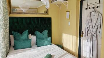 Basic-Doppelzimmer, Nichtraucher, Zimmerreinigung | Individuell dekoriert, individuell eingerichtet, Bügeleisen/Bügelbrett