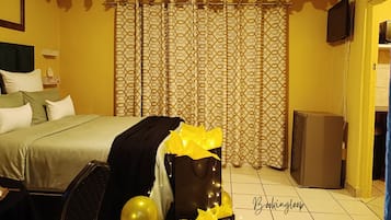 Comfort Studio | Iron/ironing board (on request), free WiFi, individually decorated