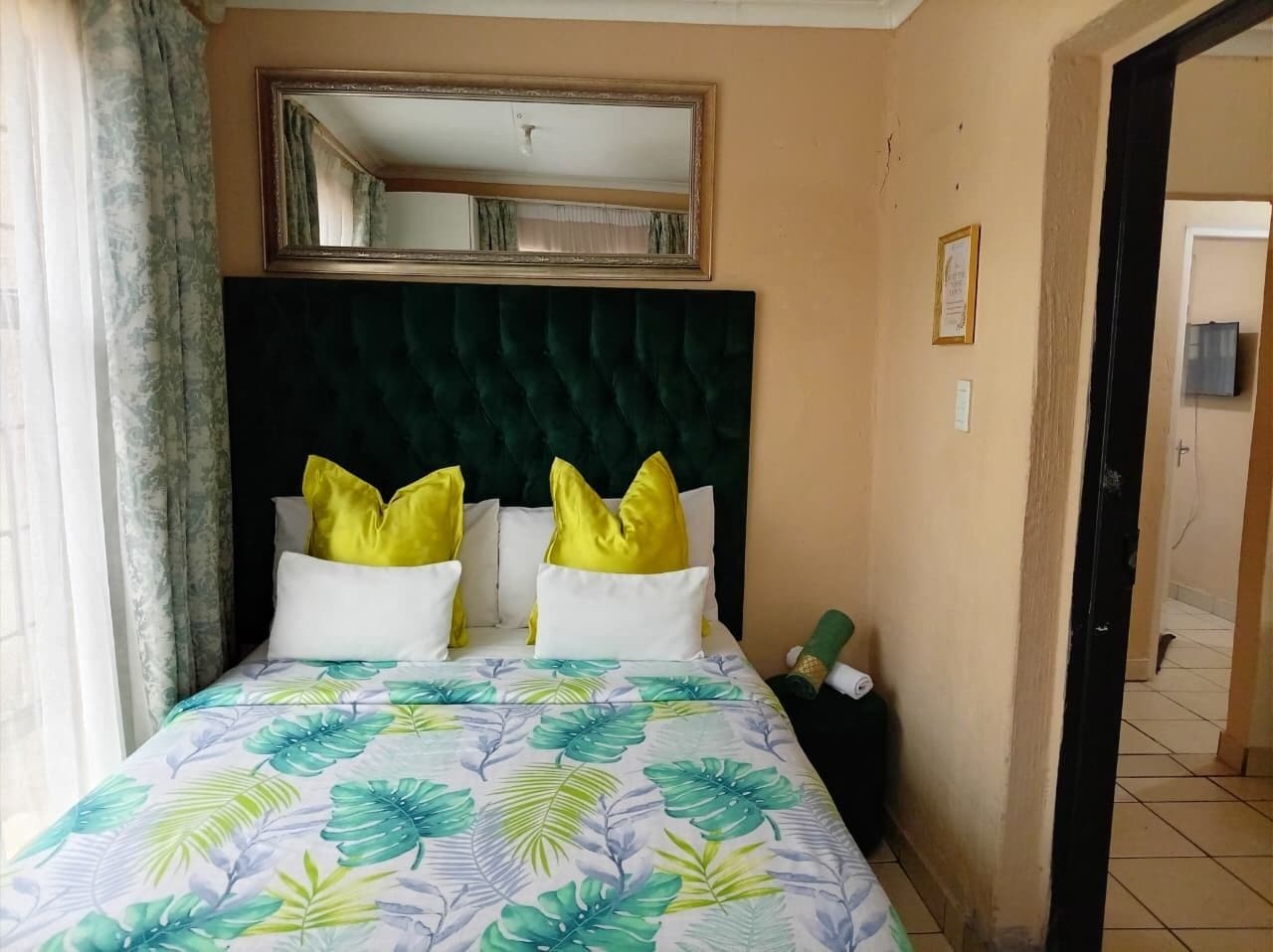 Basic Double Room, Non Smoking, Housekeeping | Individually decorated, individually furnished, iron/ironing board