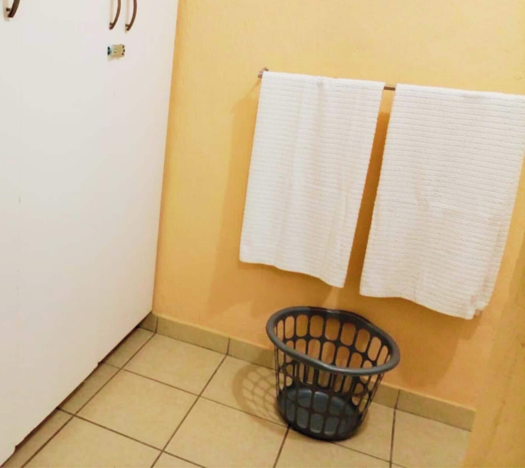 Standard Double Room, 1 Double Bed, Non Smoking, Housekeeping | Bathroom | Shower, rainfall showerhead, soap, toilet paper
