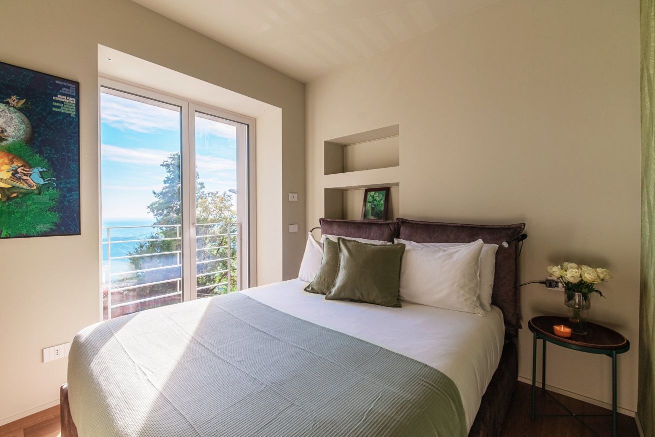8 Schlafzimmer, Bügeleisen/Bügelbrett, Reisekinderbett
