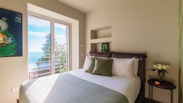 8 Schlafzimmer, Bügeleisen/Bügelbrett, Reisekinderbett