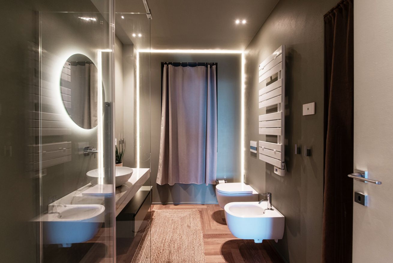Shower, bidet