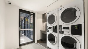 Apartemen | Kamar mandi | Handuk dan sabun