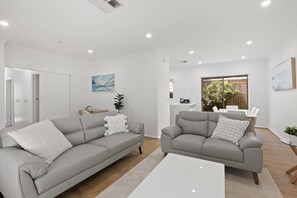 Apartment | Living room