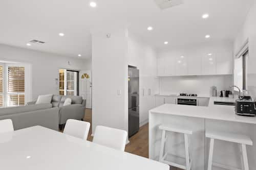 Apartment | Dining