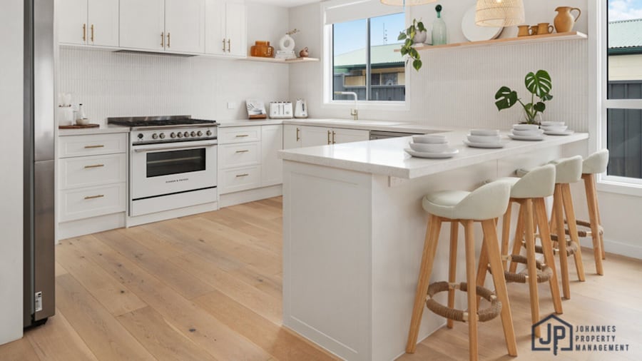 Elegant Beachside Retreat With Luxurious Amenities