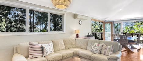 Apartment | Living area