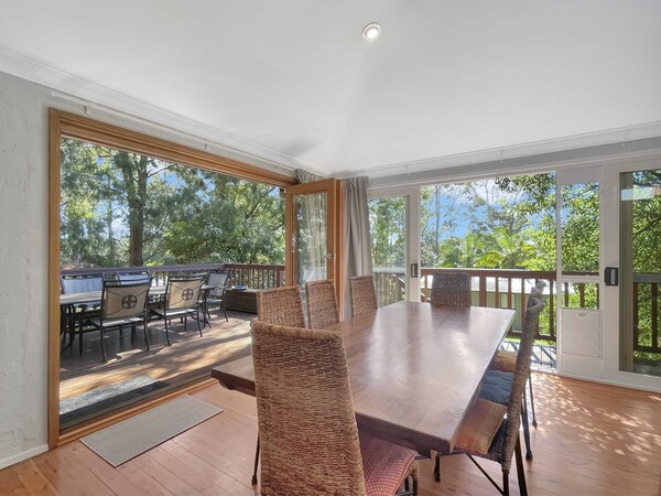 Riverside 3-bed Townhouse With Spacious Deck & Bbq - Broulee