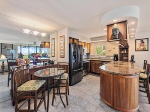 Coffee/tea maker, fridge, microwave, oven - Ground Floor with Instant Beach Access - Polo Beach 102 (Wailea)