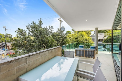 Spacious and Superb 3-bed Apartment