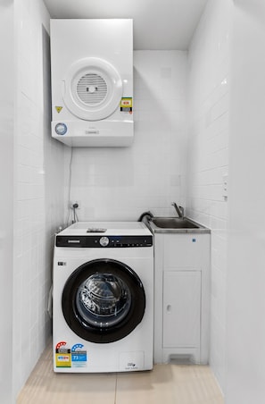 Apartment | Bathroom