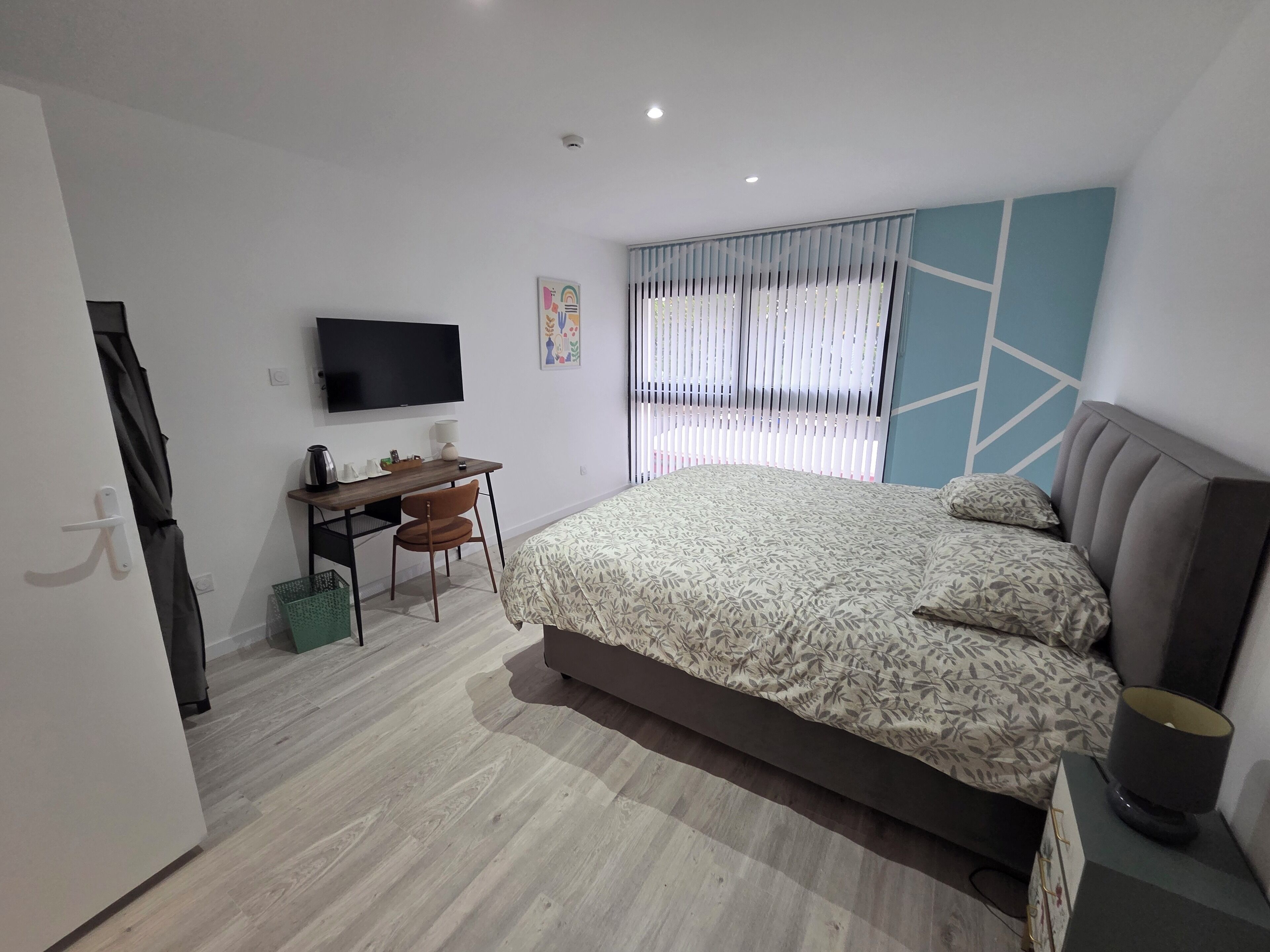 Comfort-Doppelzimmer | Laptopgeeigneter Arbeitsplatz, kostenloses WLAN