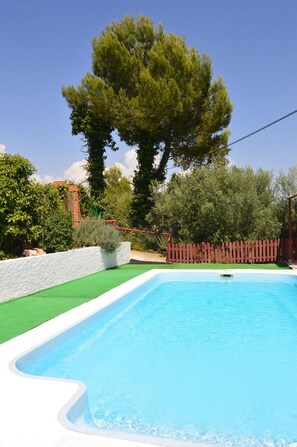 Huis, 4 slaapkamers, roken, privézwembad | Zwembad | Een buitenzwembad