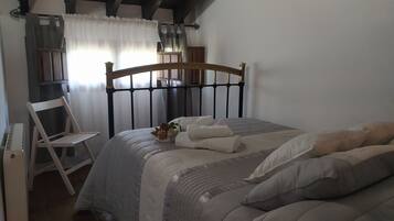 House, 4 Bedrooms, Smoking, Private Pool | 4 bedrooms