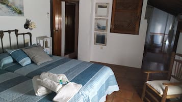 Casa, 4 habitaciones, fumadores, piscina privada | 4 dormitorios