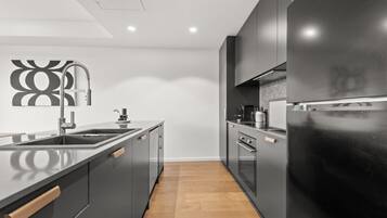 Appartement | Privékeuken | Kookgerei, borden en bestek