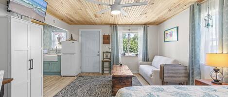 2 室のベッドルーム、デスク、WiFi (無料)、ベッドシーツ