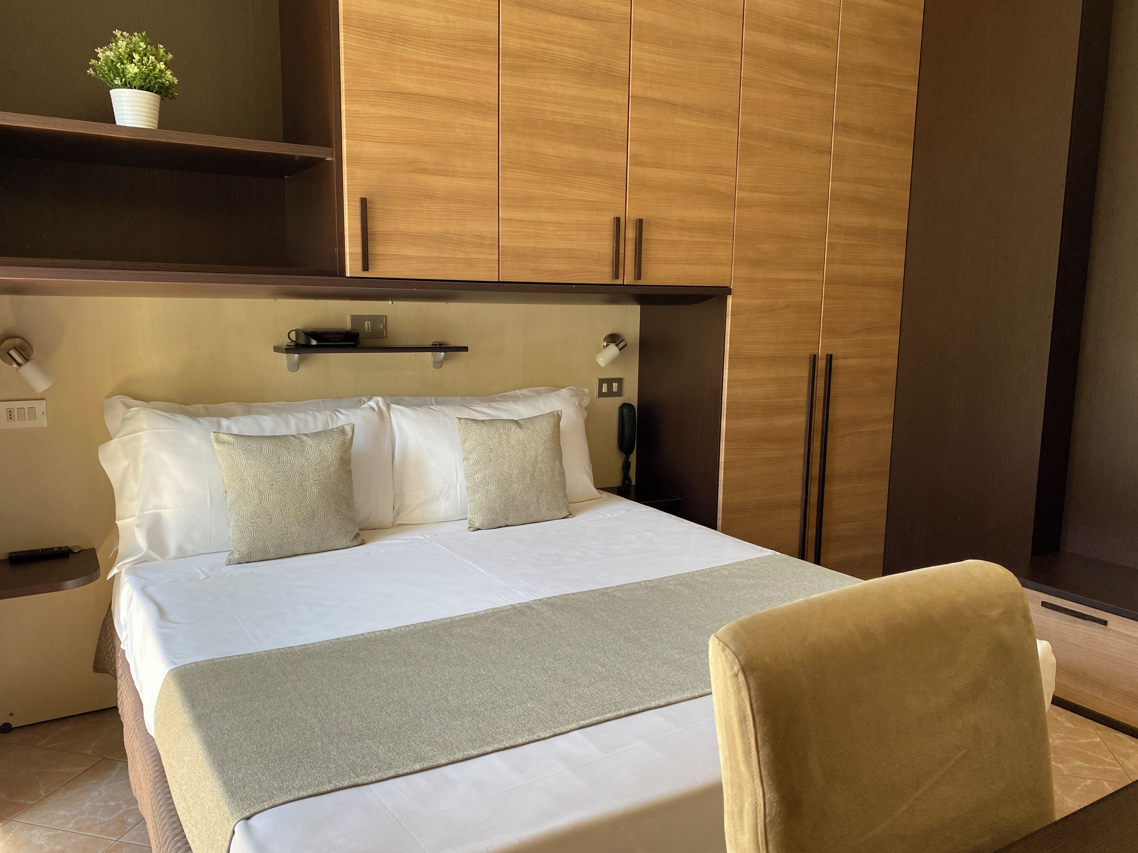 Comfort Double or Twin Room, Balcony | In-room safe, free WiFi