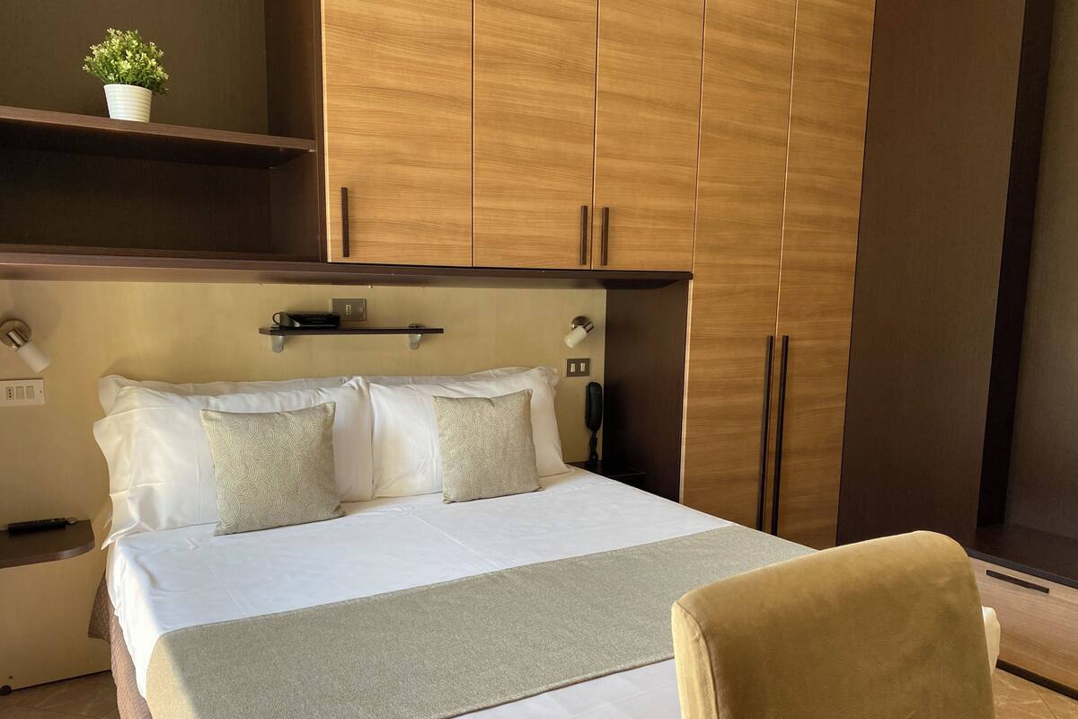 Comfort Double or Twin Room, Balcony | In-room safe, free WiFi