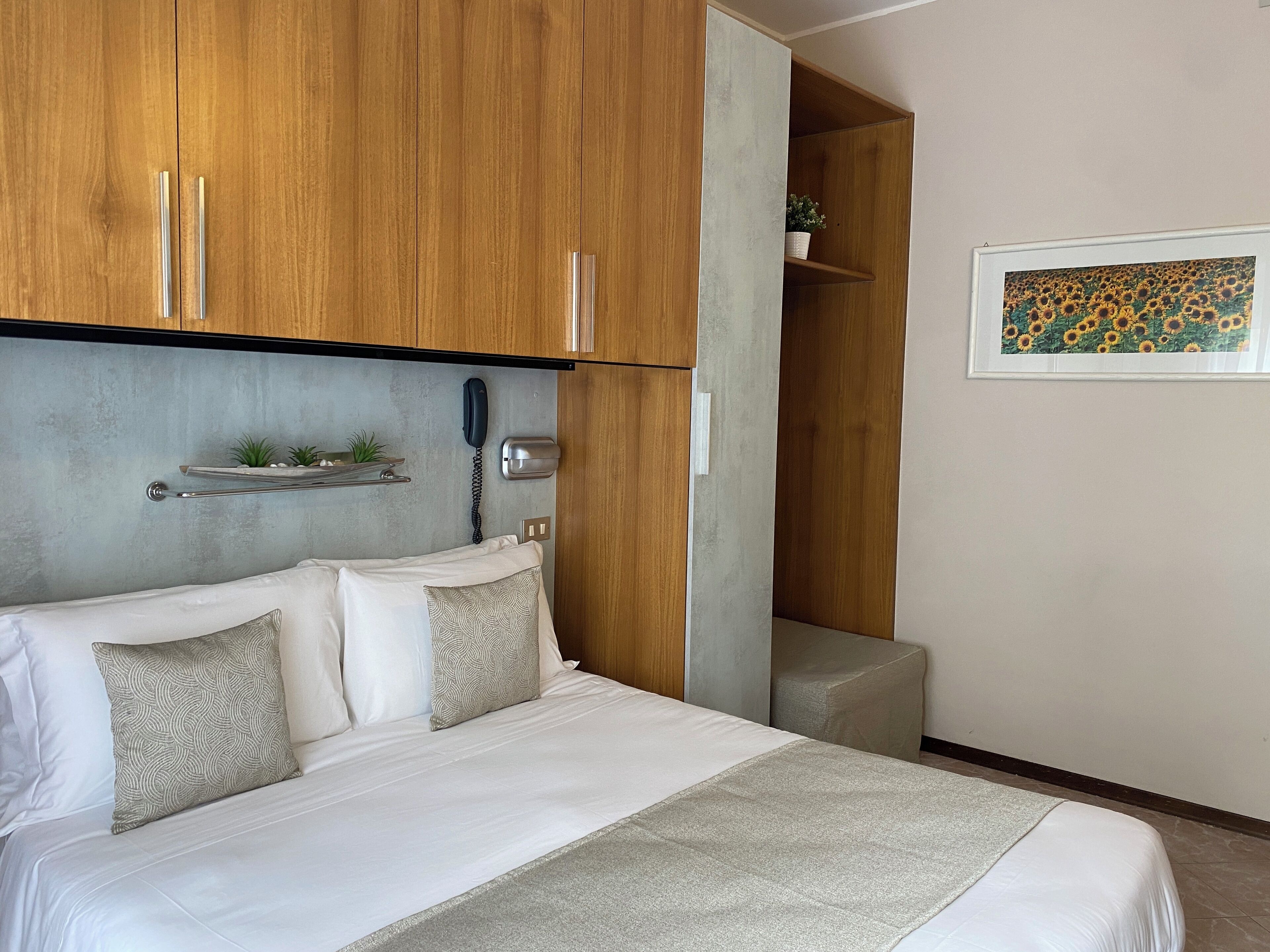 Comfort Triple Room, Balcony | In-room safe, free WiFi