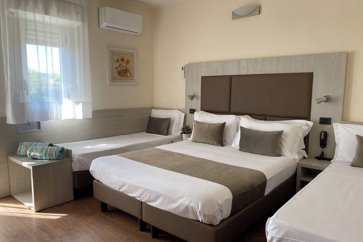 Superior Quadruple Room, Balcony | In-room safe, free WiFi