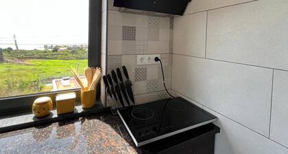 Apartment 'Cantinho Da Maresia' with Sea View, Wi-Fi and Air Conditioning