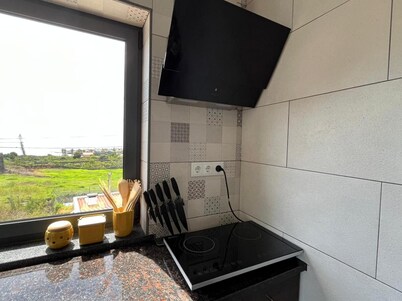 Apartment 'Cantinho Da Maresia' with Sea View, Wi-Fi and Air Conditioning