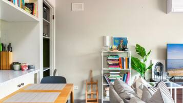 Apartment | Living area