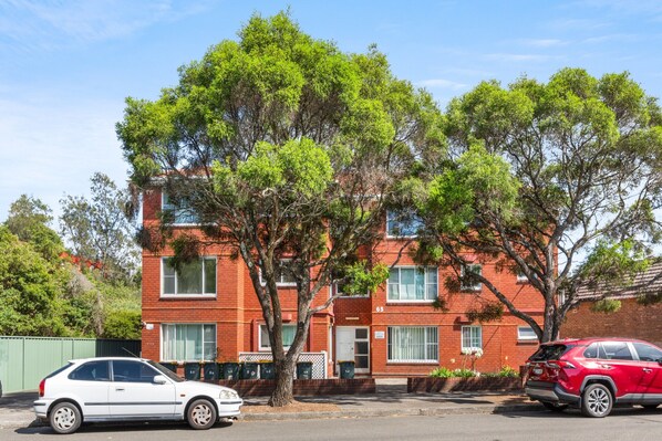 Apartment | Exterior - Cosy Sydenham 1-bed by Inner-west's Attractions (Sydney)