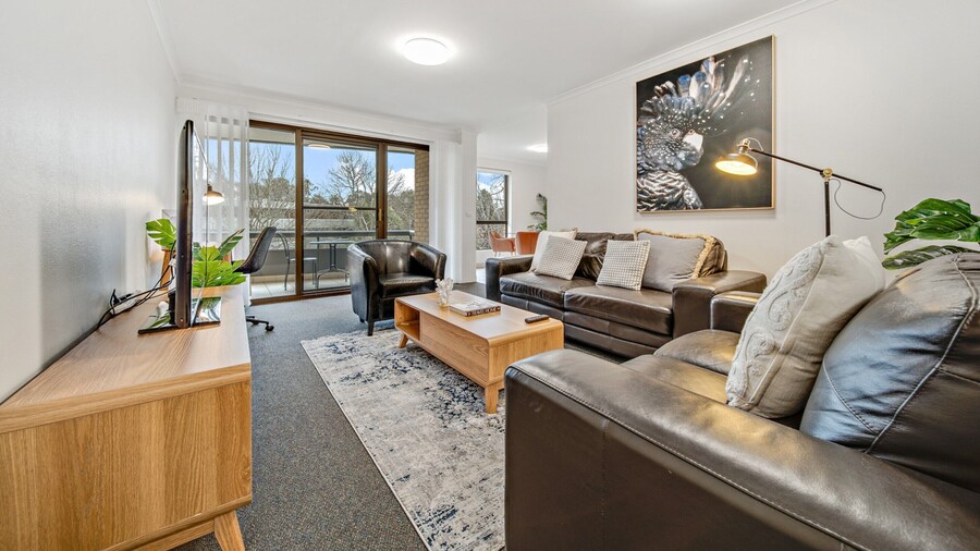 2-bed With Pool, Bbq, Tennis Court & Parking