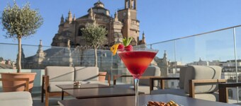 Gran Hotel Claridge Granada - Preferred Hotels & Resorts