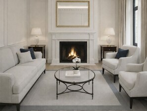 Premium bedding, down duvets, minibar, in-room safe - Gran Hotel Claridge Granada (Granada)