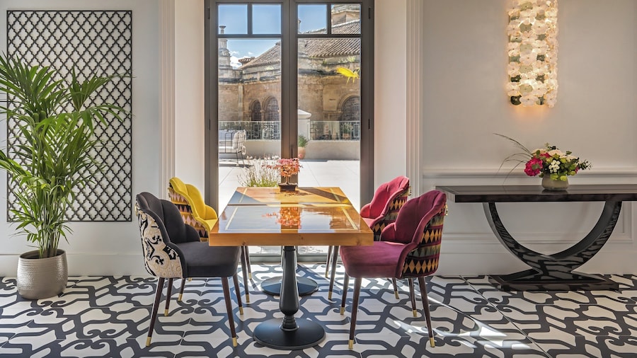 Gran Hotel Claridge Granada - Preferred Hotels & Resorts