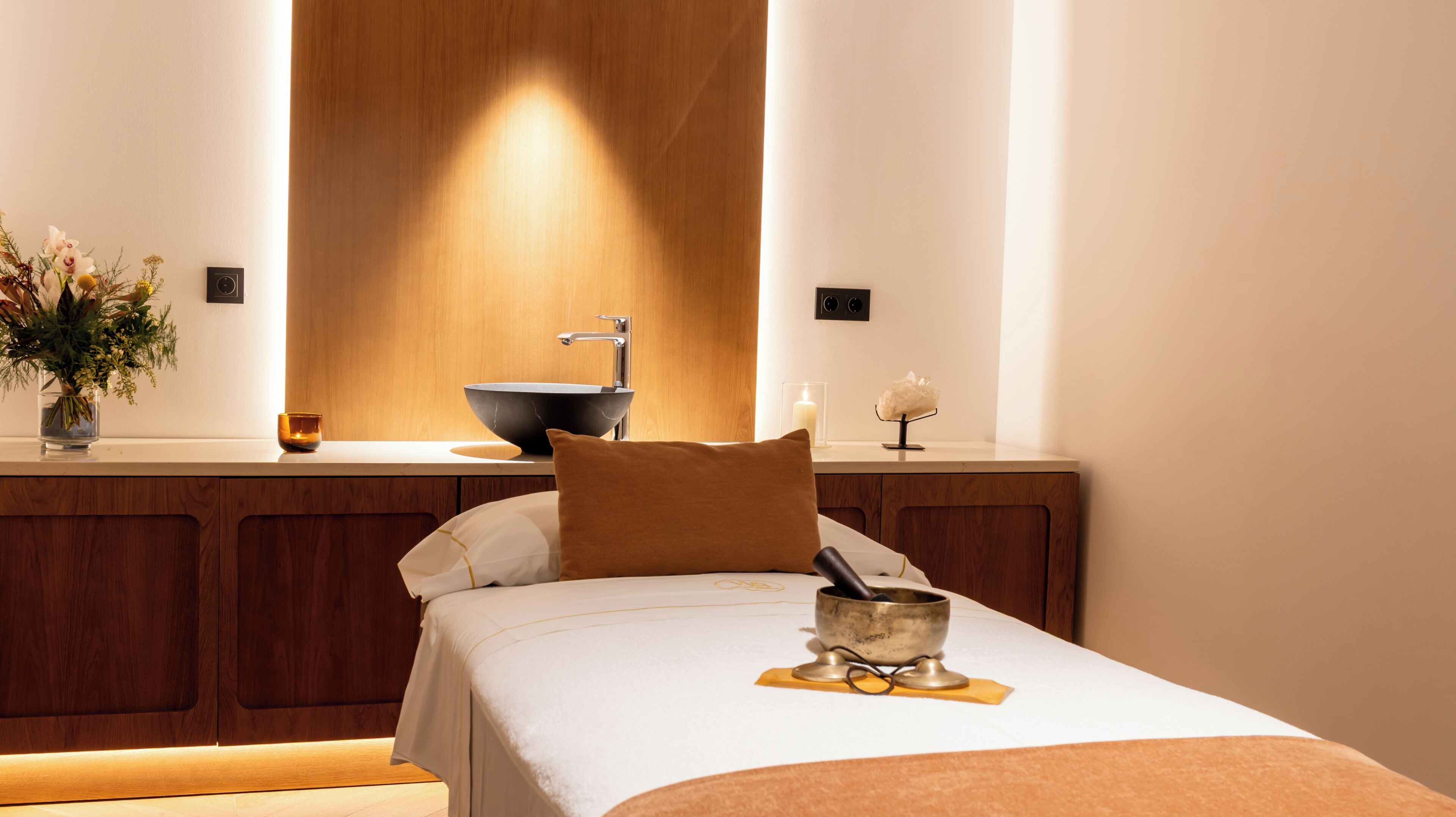 Sauna, bagno turco, trattamenti per il corpo, aromaterapia