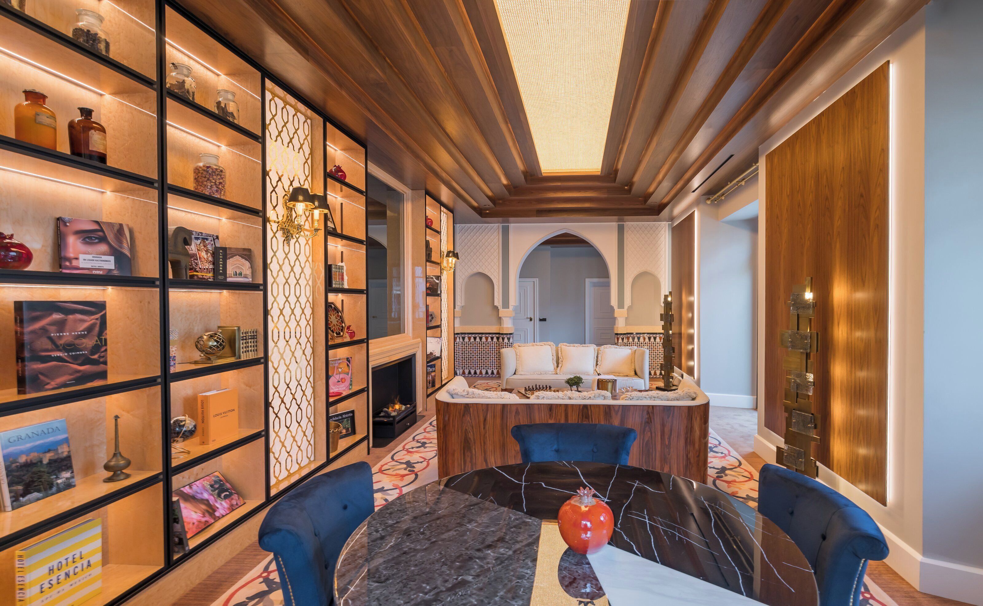 Gran Claridge Catedral Suite | Ropa de cama de alta calidad, edredón y minibar 