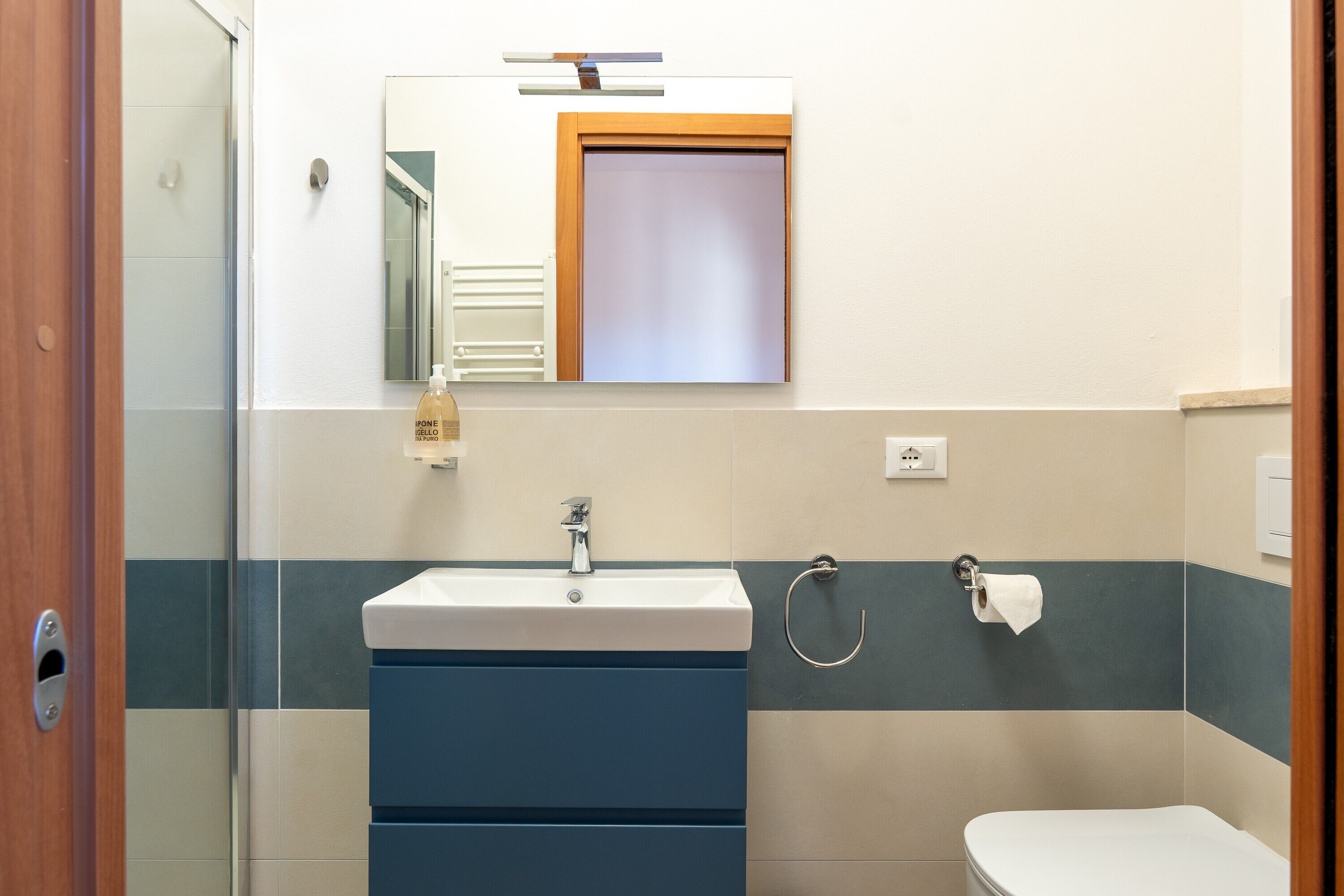 Doccia, asciugacapelli, asciugamani