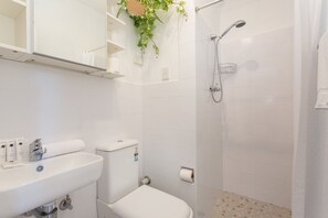 Apartment | Bathroom